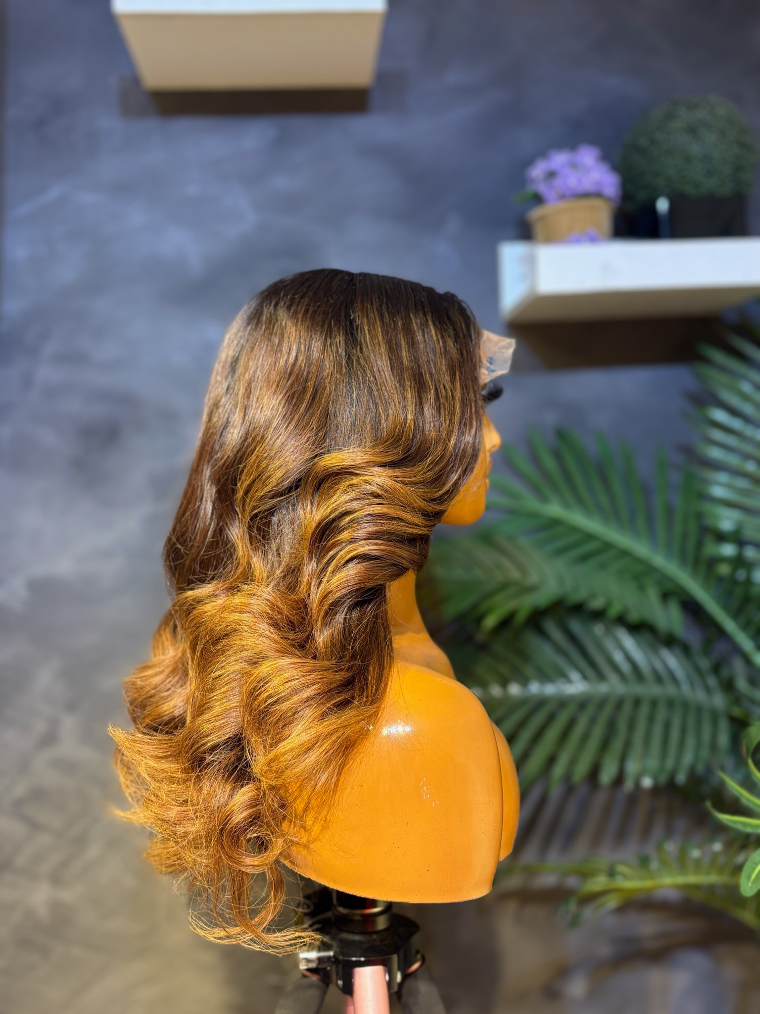 14” 300g nova Virgin lux paired with 5x5 closure — 14 Wavy